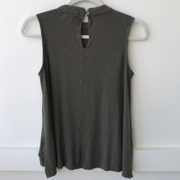 Olive & Oak Top - Picture 4 of 4